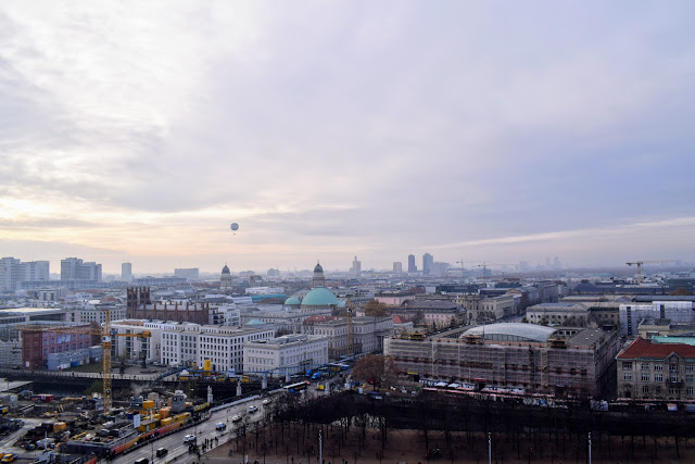 zi insorita de decembrie la berlin zi insorita de decembrie la berlin