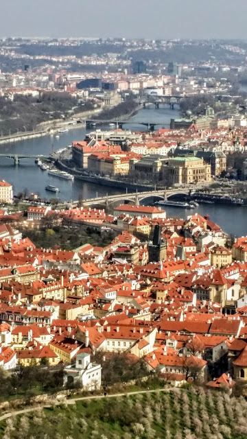 praga si raul vltava