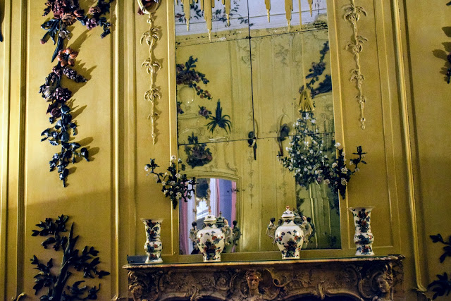 voltaire room