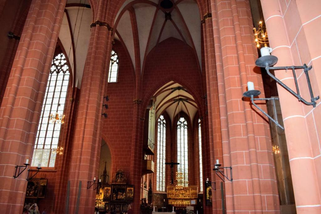 interior catedrala frankfurt