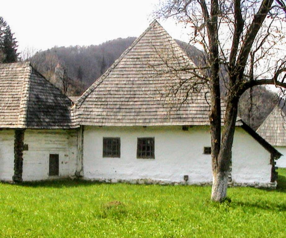 muzeul satului din bran romania