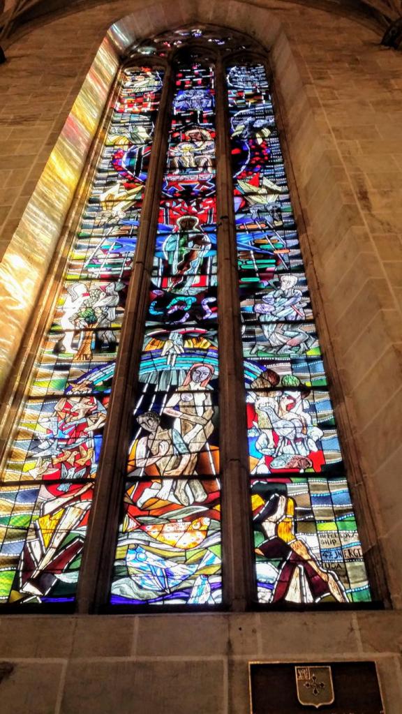 vitralii in catedrala munster din ulm germania