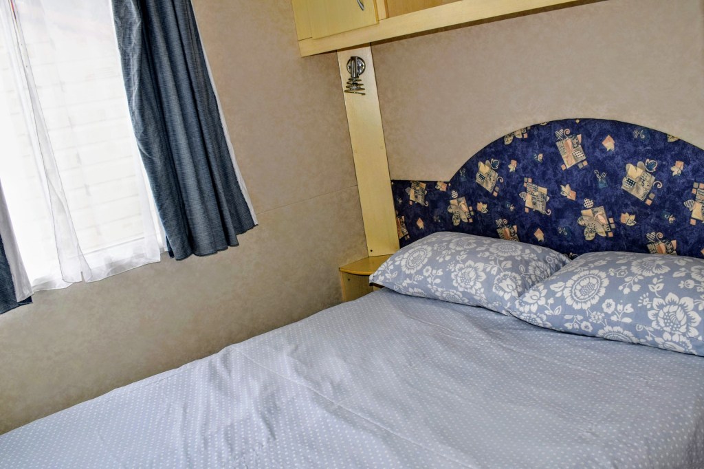 dormitor in bungalow camping la sfinge italia
