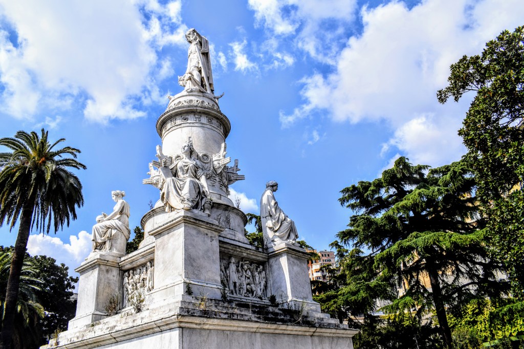 monument cristofor columb genova italia