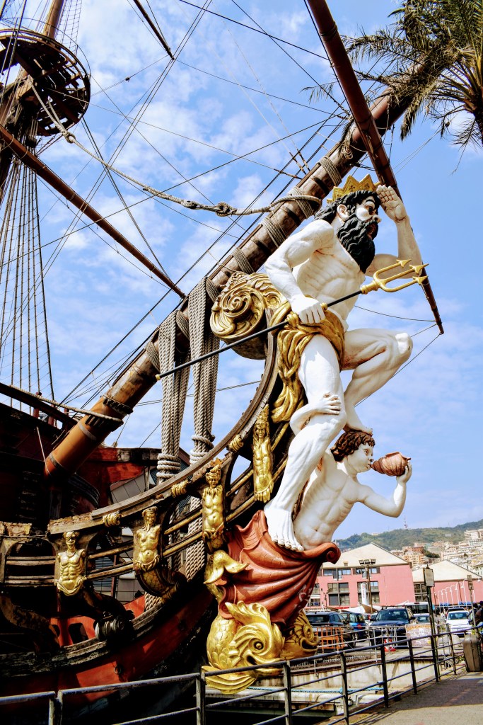 genova italia porto antico